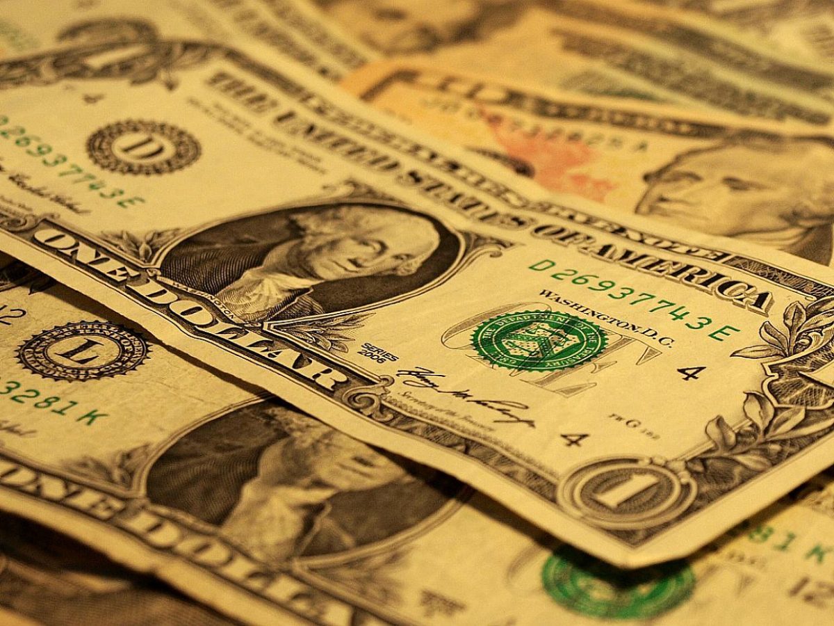 US-Notenbank erhöht Leitzins - bei Kurznachrichten Plus
