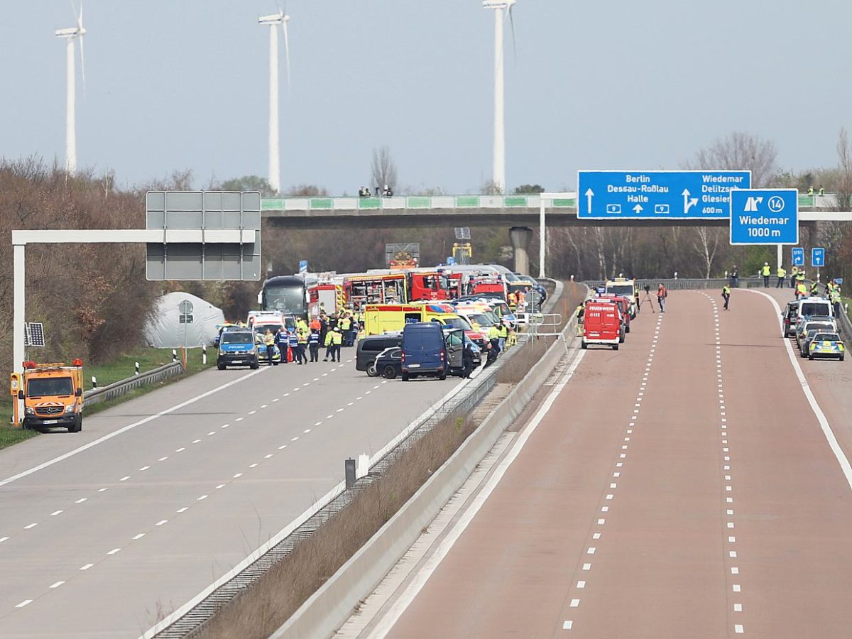 Mindestens 5 Tote bei Flixbus-Unfall – Verkehrsminister meldet sich - bei Kurznachrichten Plus