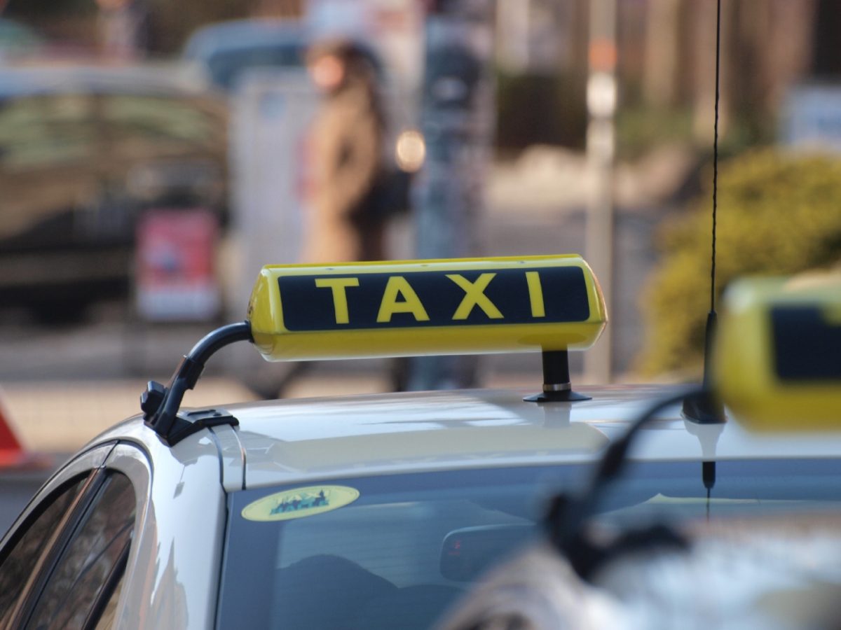 Verkehrsgutachter fordern staatliche Mittel für Taxis auf dem Land - bei Kurznachrichten Plus