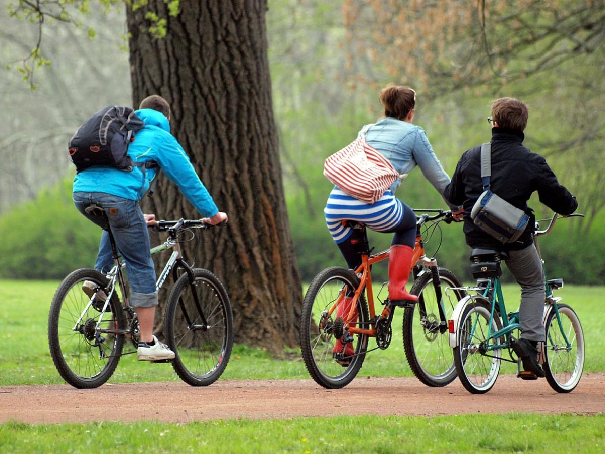 Institut: Immer mehr Kinder und Jugendliche fahren mit Helm Fahrrad - bei Kurznachrichten Plus