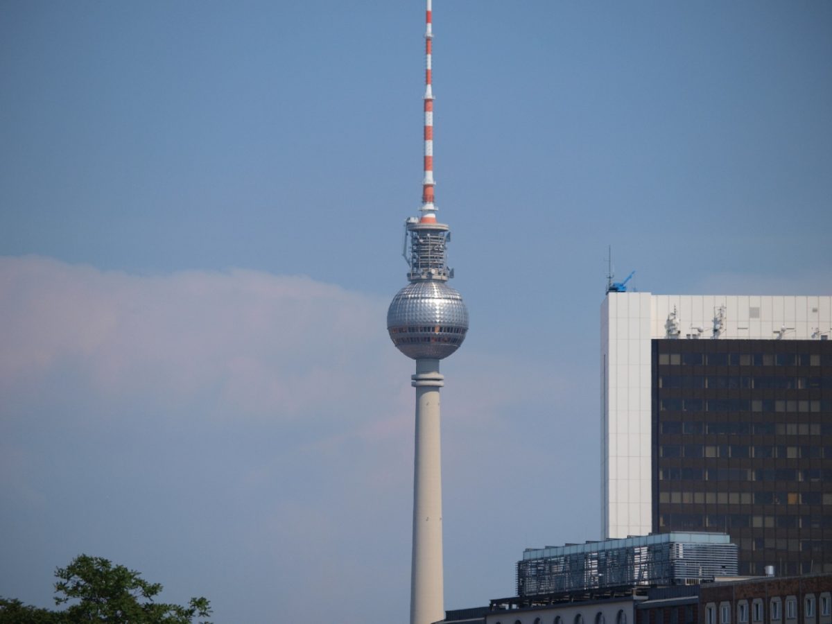 Fliegerbombe am Berliner Alexanderplatz gefunden - bei Kurznachrichten Plus