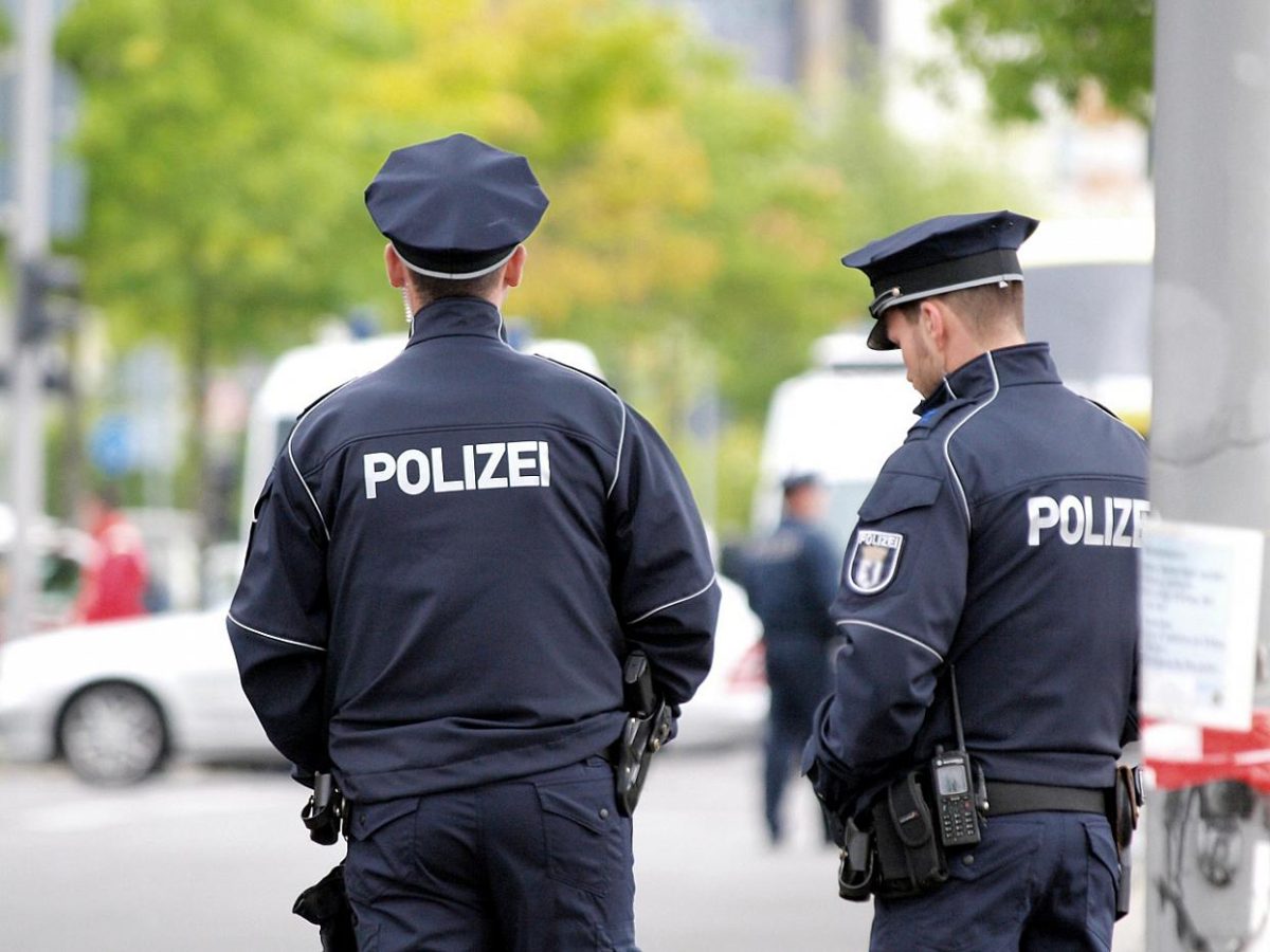 Nach Schüssen in Halle: Bundesweit mehr Polizei vor Synagogen - bei Kurznachrichten Plus