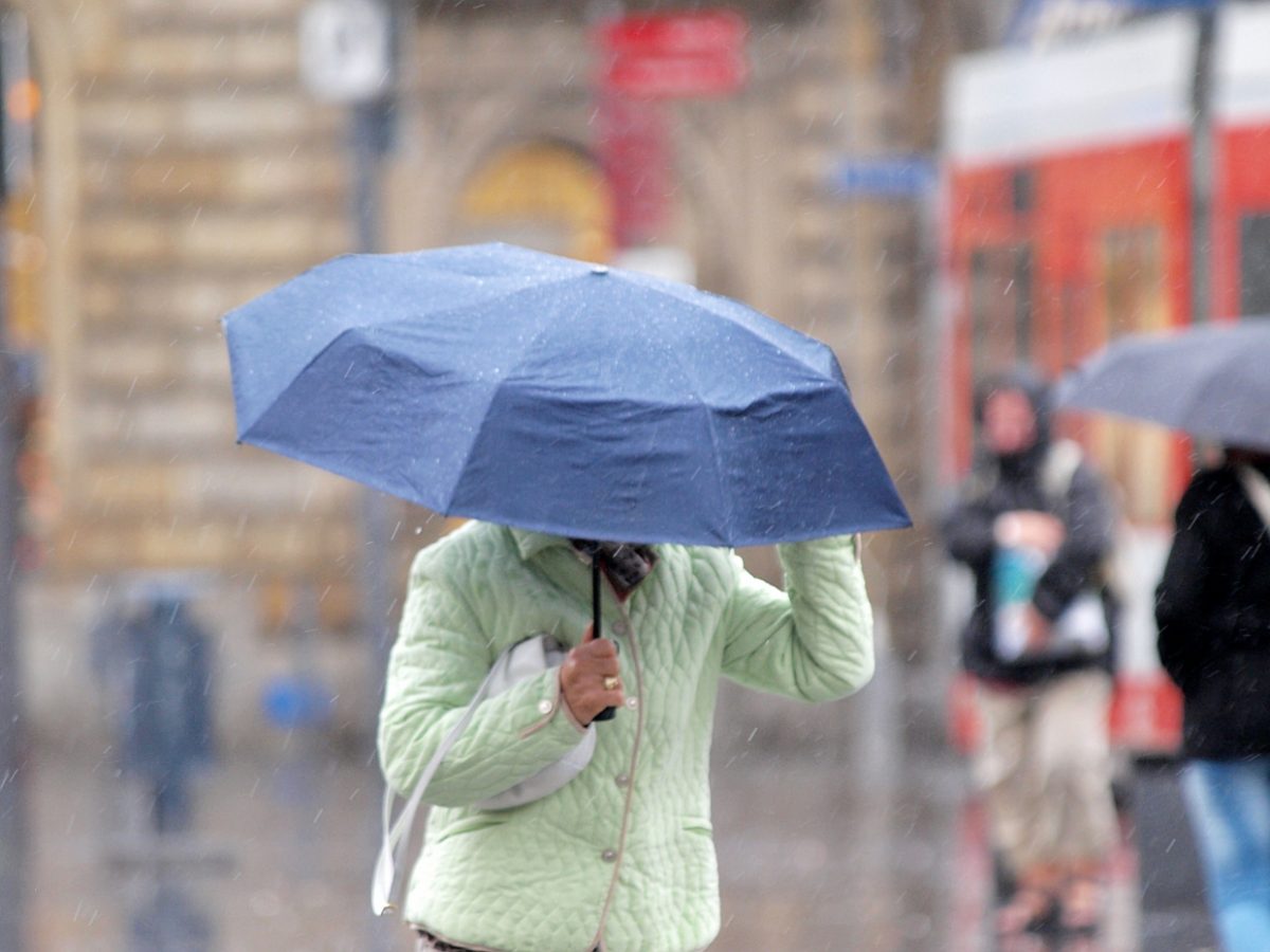 Schwere Gewitter und Regenschauer bis Sonntag - bei Kurznachrichten Plus