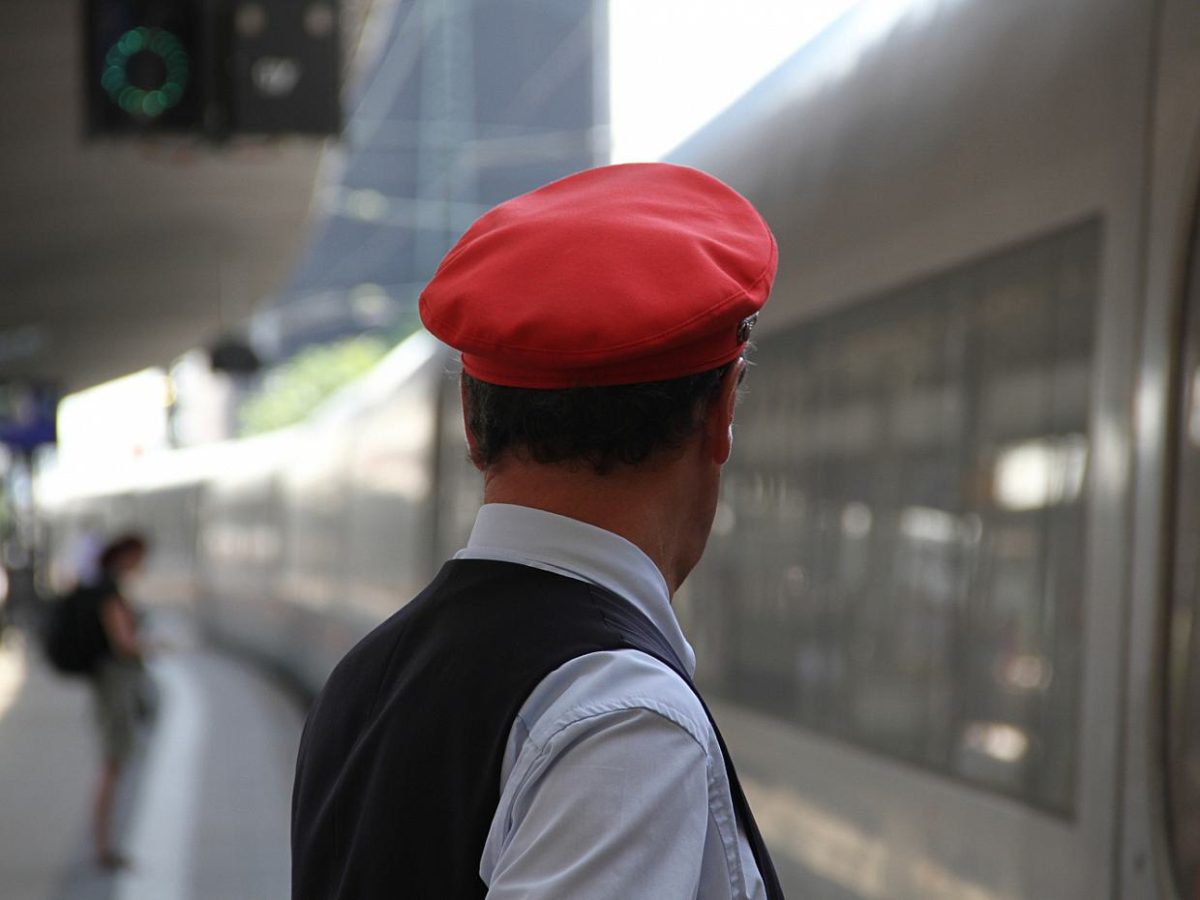 Verkehrsminister und Bahngewerkschaft starten Respekt-Kampagne - bei Kurznachrichten Plus