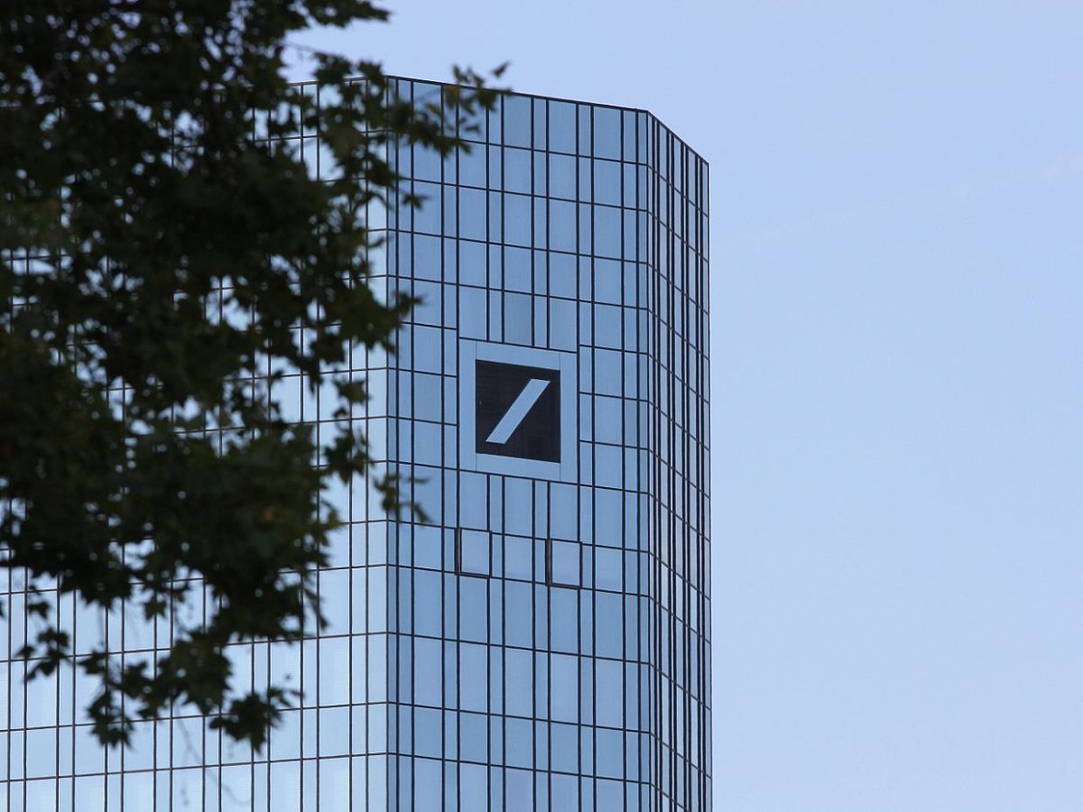 Deutsche Bank baut Team für Fusionen mit Digitalisierungs-Bezug auf - bei Kurznachrichten Plus