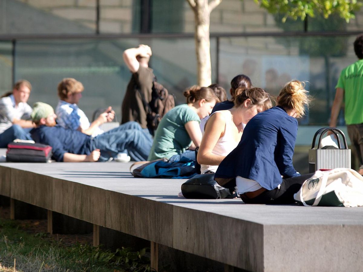 Merkel wirbt für Universitäten in Ostdeutschland - bei Kurznachrichten Plus