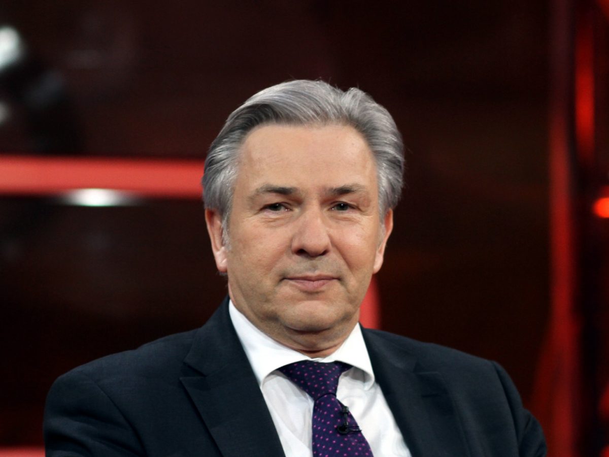 Wowereit wirbt für politische Bezirksämter - bei Kurznachrichten Plus