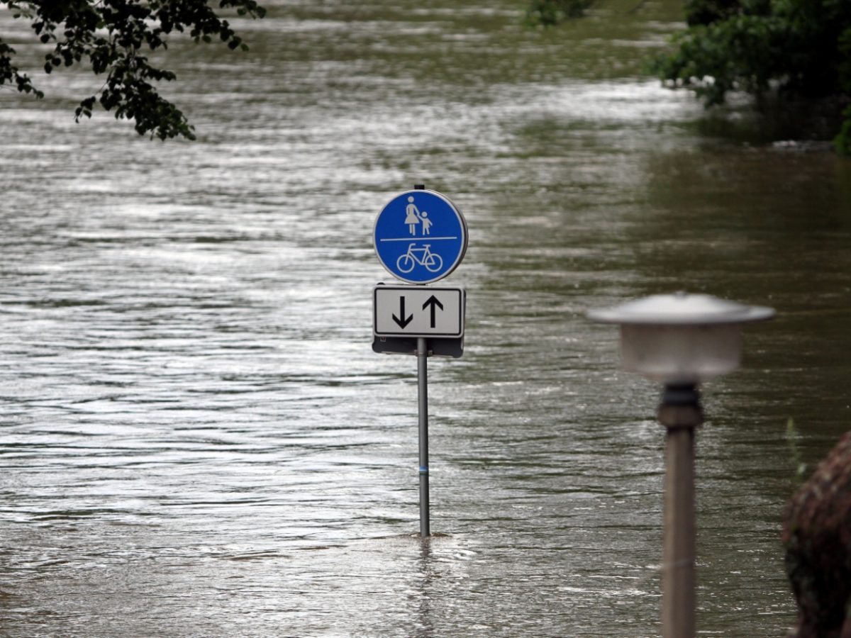 Warnung vor Hochwasser mit Überschwemmungsgefahr in Südbayern - bei Kurznachrichten Plus