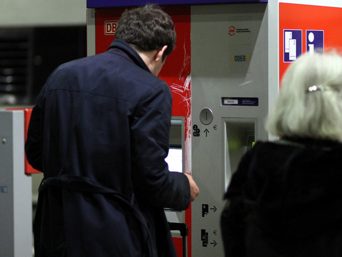 VZBV verlangt schnelle Entschädigungen für Bahnkunden - bei Kurznachrichten Plus