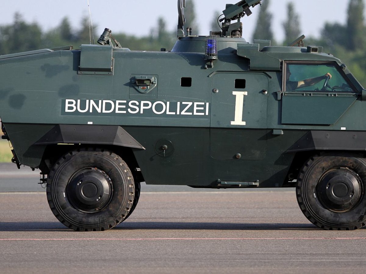 Bundespolizei plant Ausbau spezialisierter Hundertschaften - bei Kurznachrichten Plus