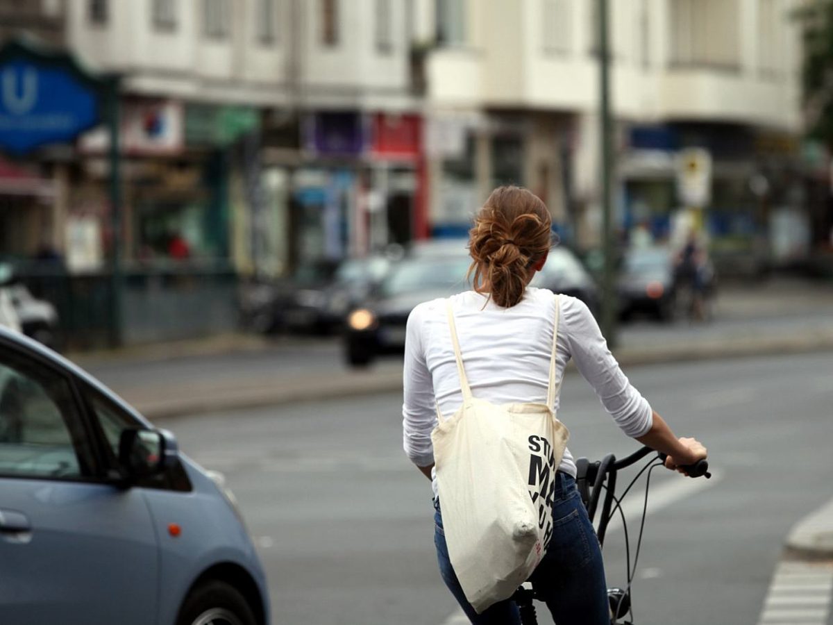 Wegner verteidigt Stopp aller Radwegprojekte in Berlin - bei Kurznachrichten Plus