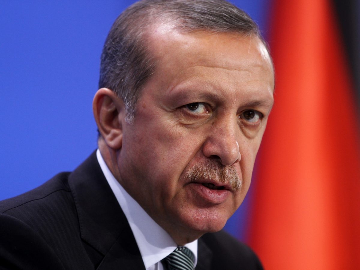 Umfrage: Mehrheit begrüßt niederländische Linie gegen Erdogan - bei Kurznachrichten Plus
