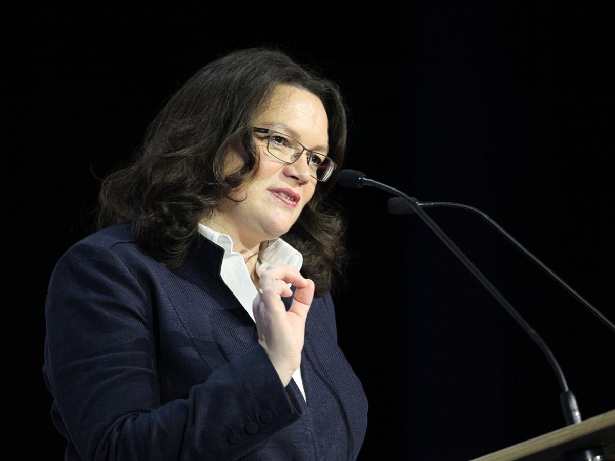 Nahles macht Wahlkampf in Frankreich - bei Kurznachrichten Plus