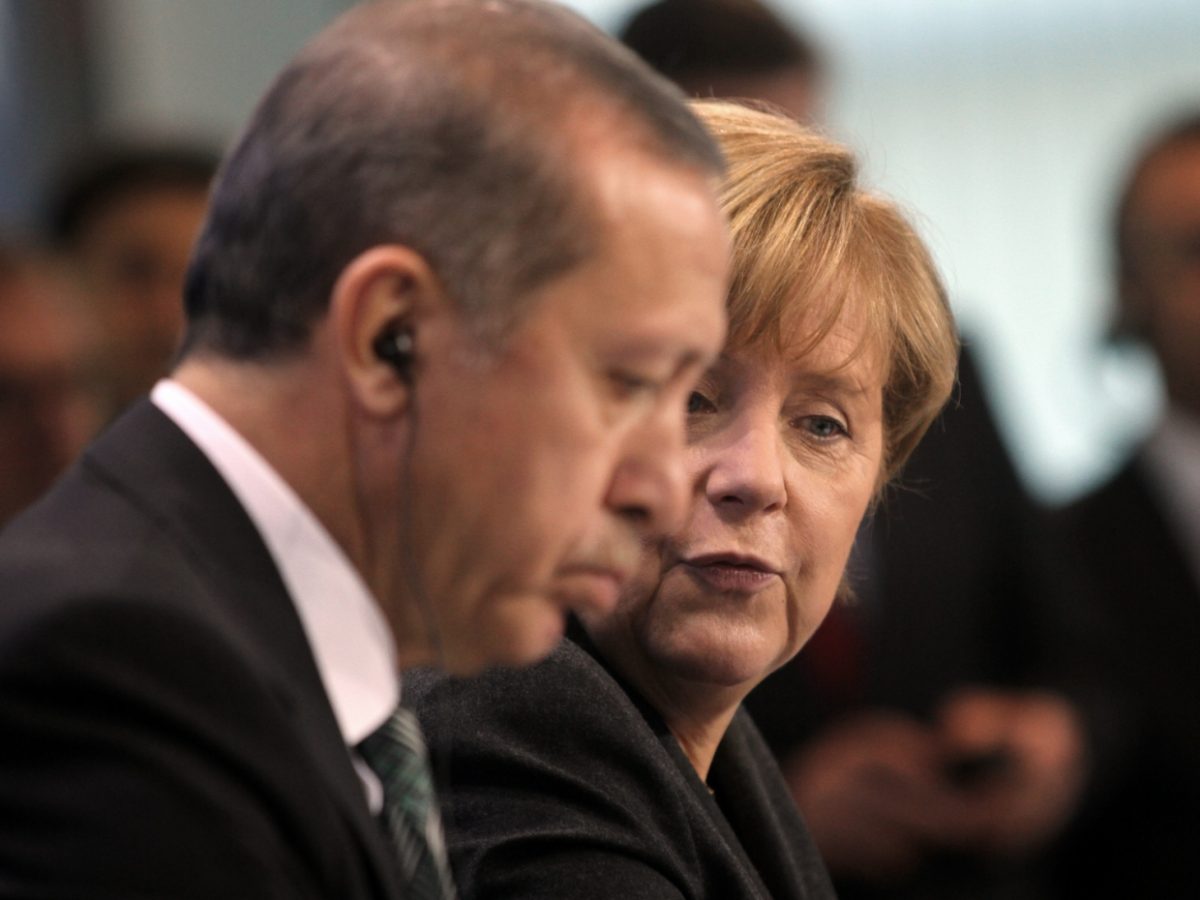 Merkel nennt Erdogan-Vorwürfe „abwegig“ - bei Kurznachrichten Plus