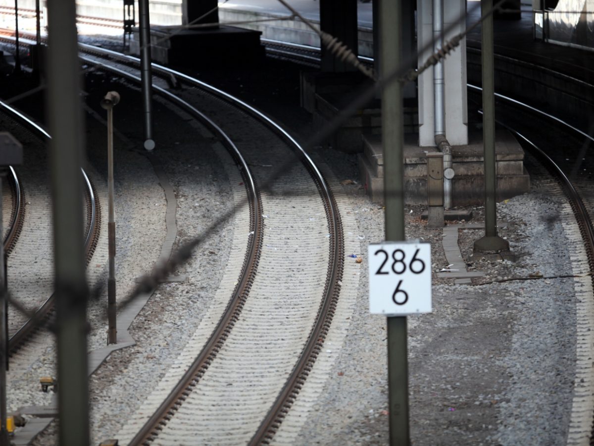 Bahn fordert Zuschuss zu Trassengebühren vom Bund - bei Kurznachrichten Plus