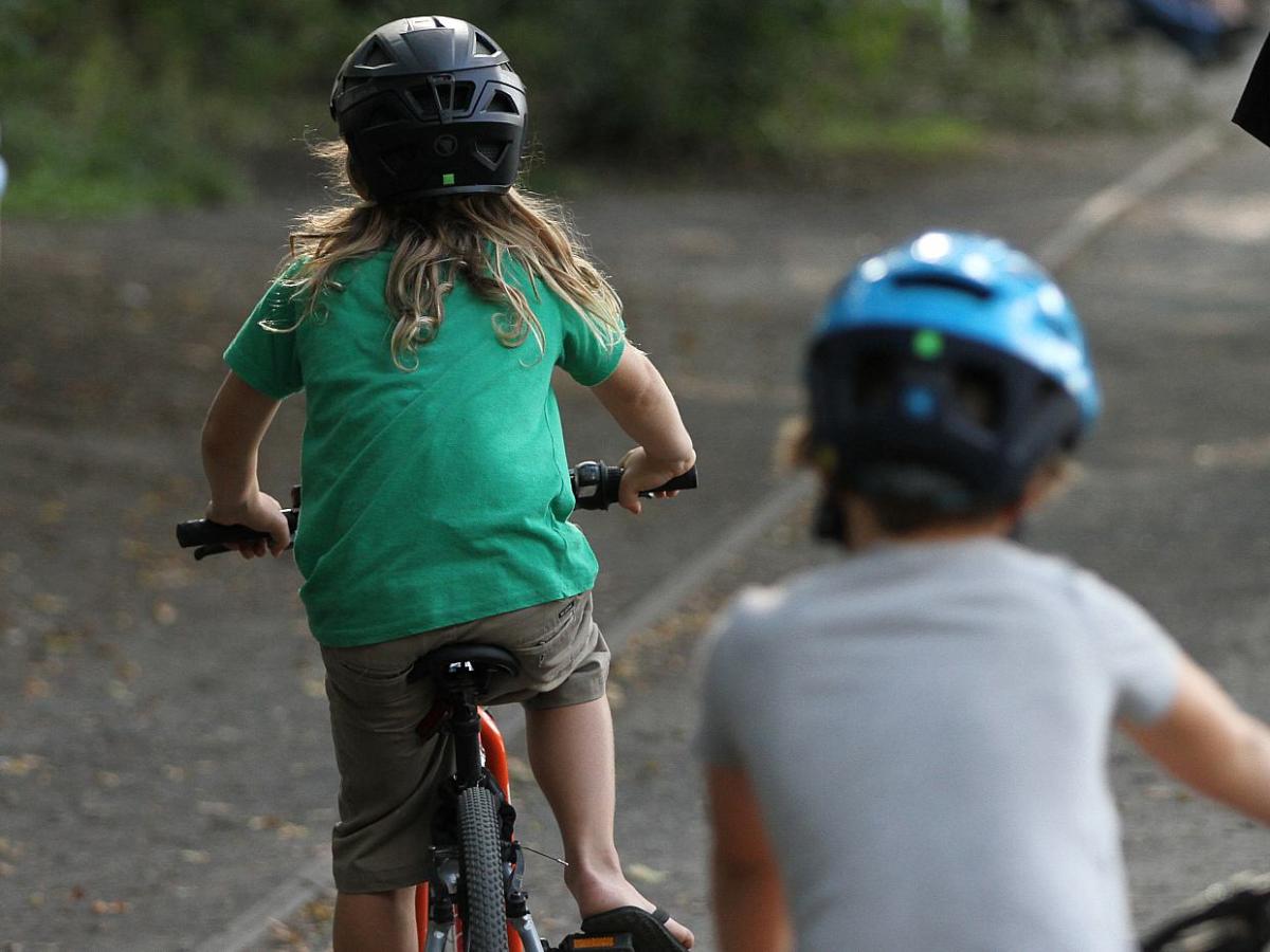 Esken: Gesetzentwurf zur Kindergrundsicherung noch nicht geeignet - bei Kurznachrichten Plus