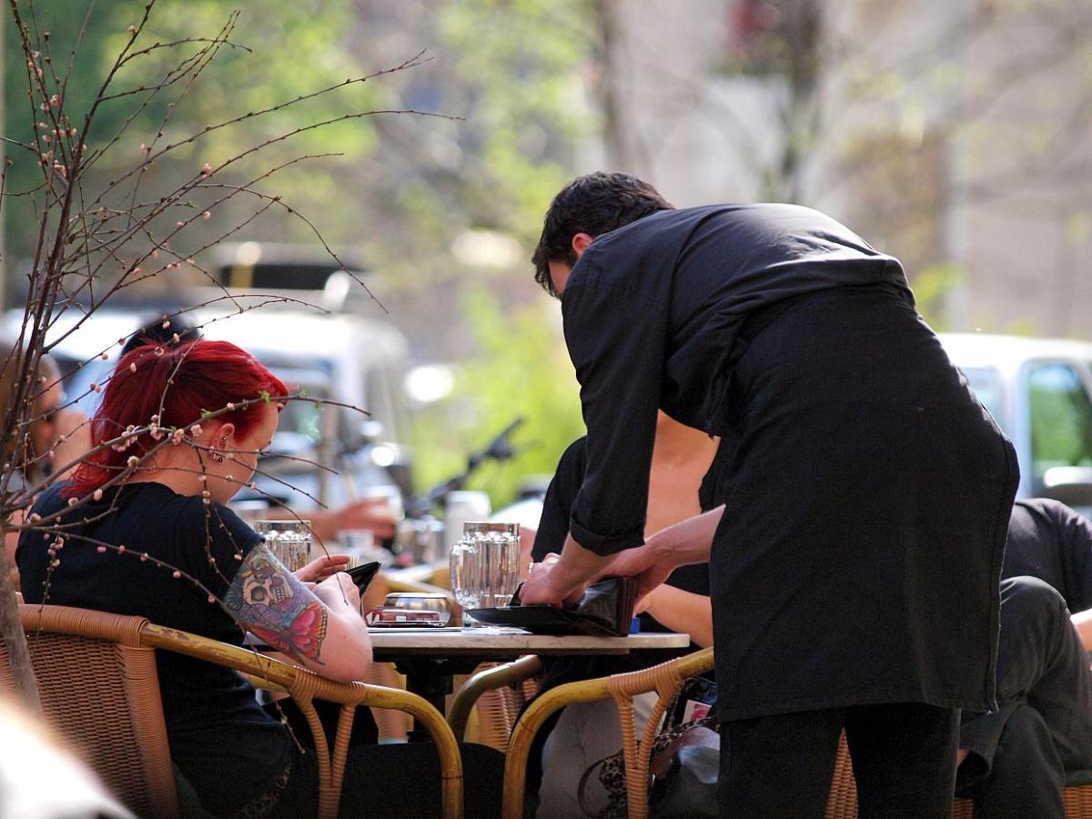 Gastronomie-Gewerkschaft wirft FDP „Schlag ins Gesicht“ vor - bei Kurznachrichten Plus