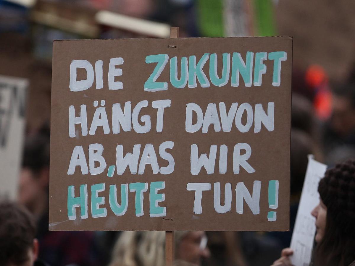 Gericht: Regierung muss weitere Klimaschutzmaßnahmen ergreifen - bei Kurznachrichten Plus