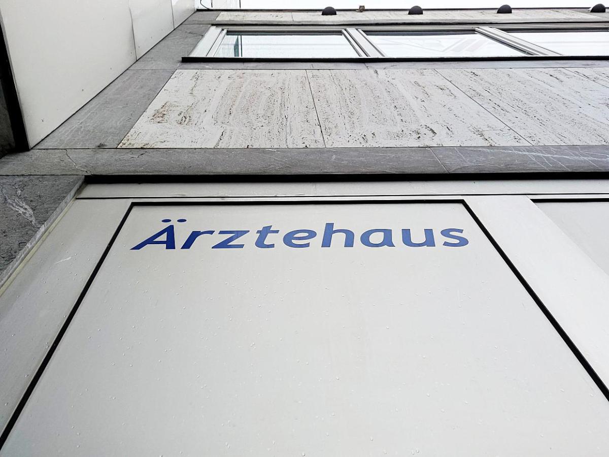 Hausärzte begrüßen Boni zur Steuerung von Patienten - bei Kurznachrichten Plus