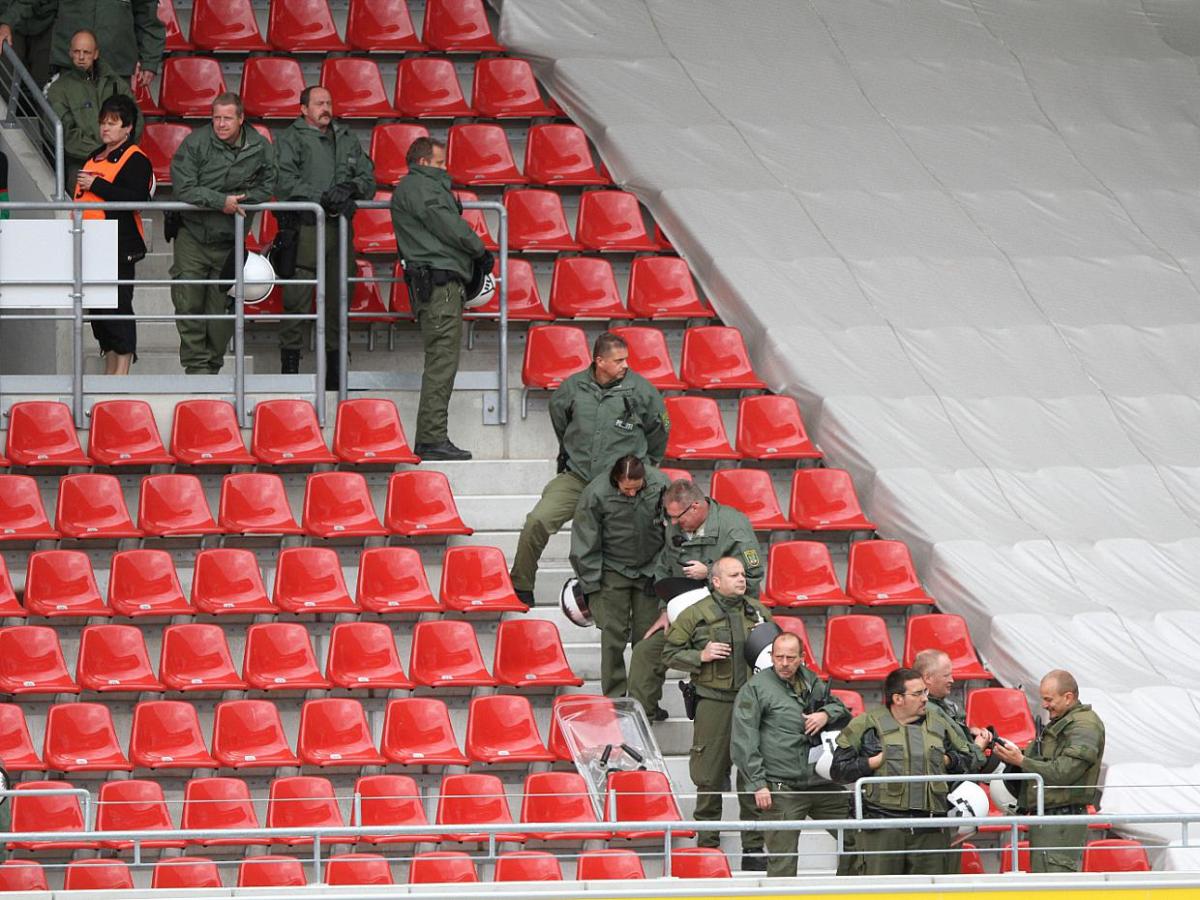 Innenminister wollen härteres Vorgehen gegen Gewalttäter in Stadien - bei Kurznachrichten Plus