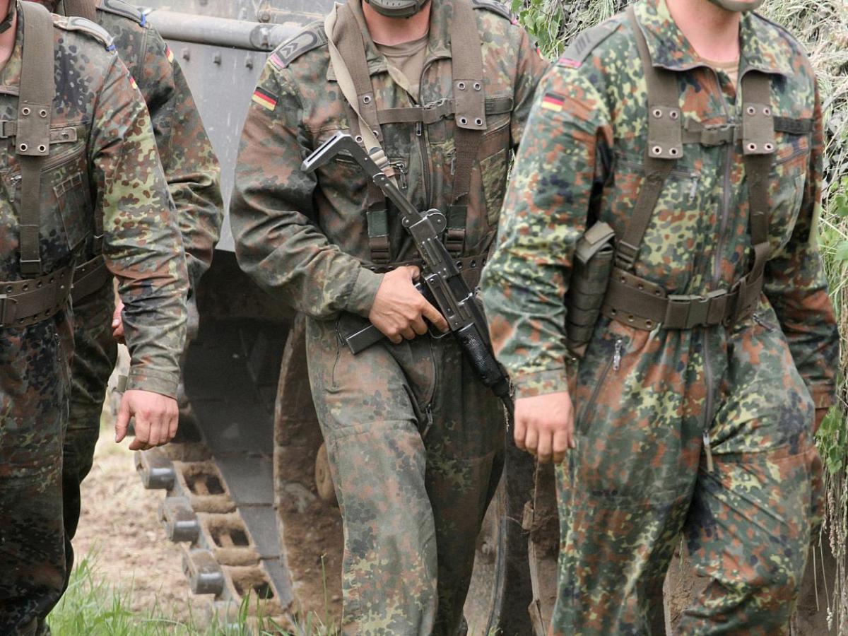 Islamverband drängt auf Militärseelsorge für muslimische Soldaten - bei Kurznachrichten Plus