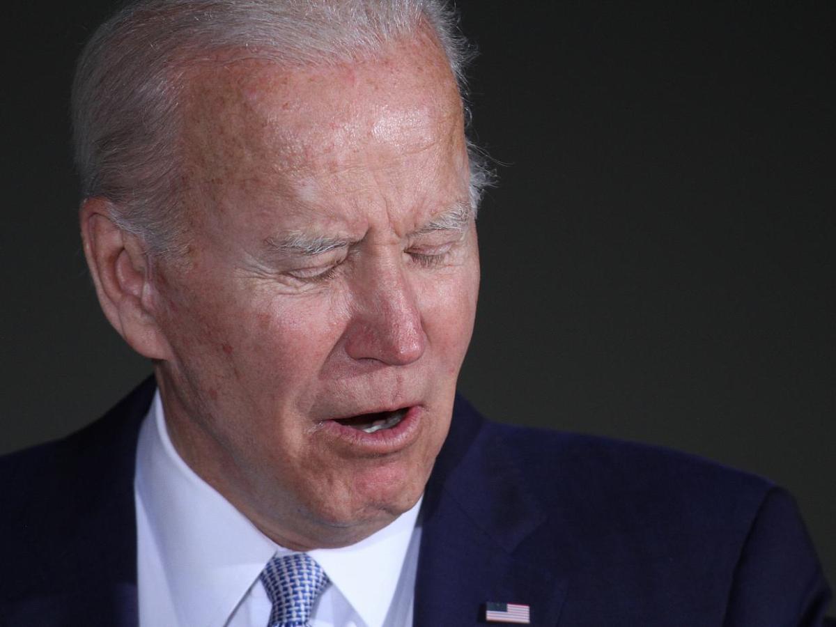 Joe Biden hat Corona - bei Kurznachrichten Plus