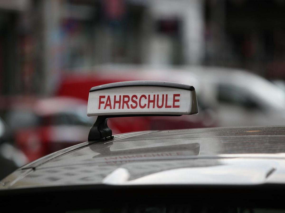 Kosten für Führerschein und Fahrschule steigen weiter an - bei Kurznachrichten Plus