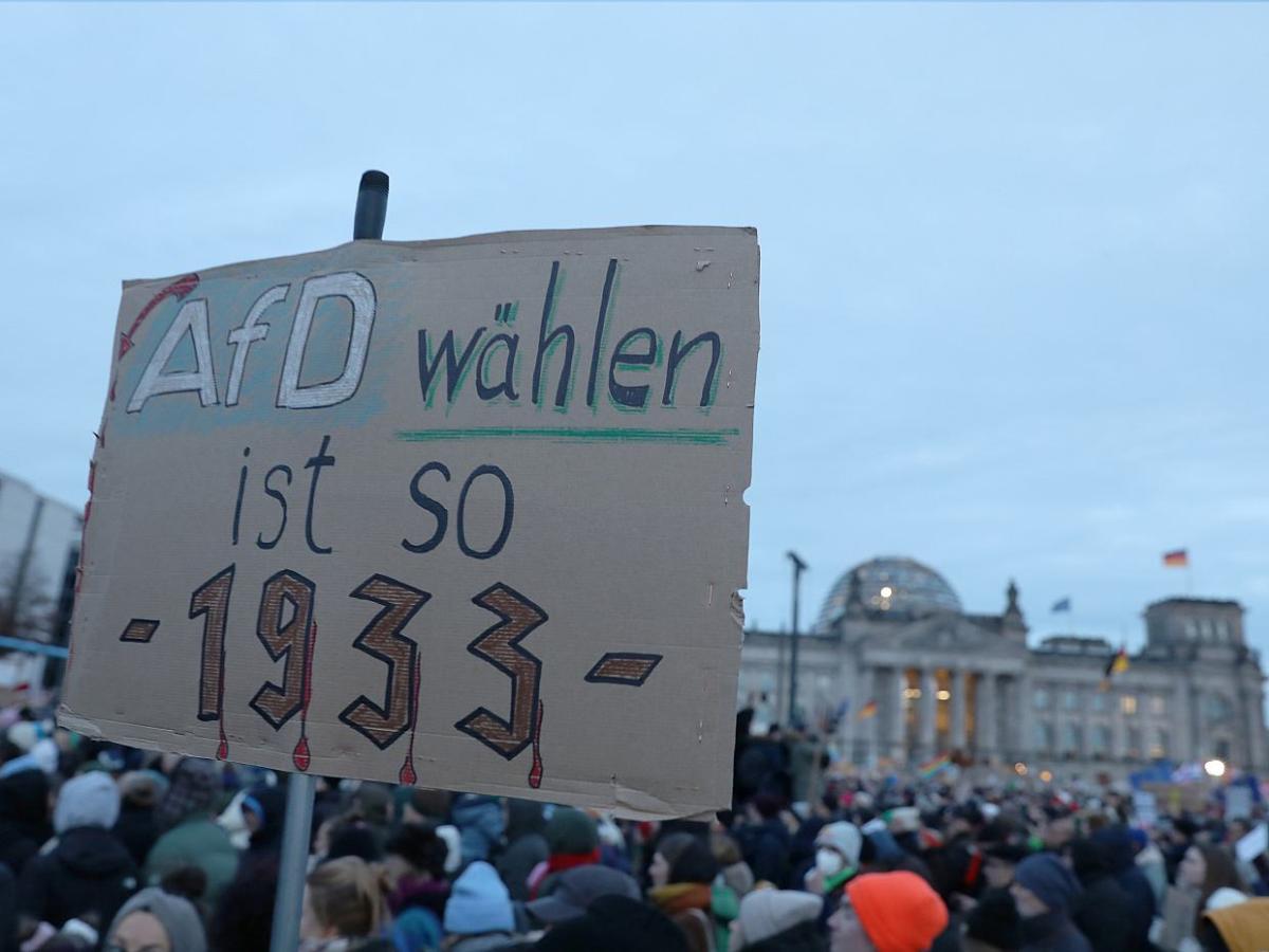 Lindner gegen AfD-Verbotsverfahren - bei Kurznachrichten Plus