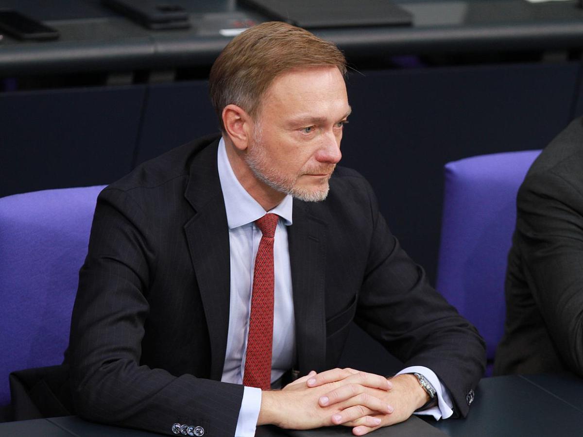 Lindner verteidigt Stationierung weitreichender US-Raketen - bei Kurznachrichten Plus