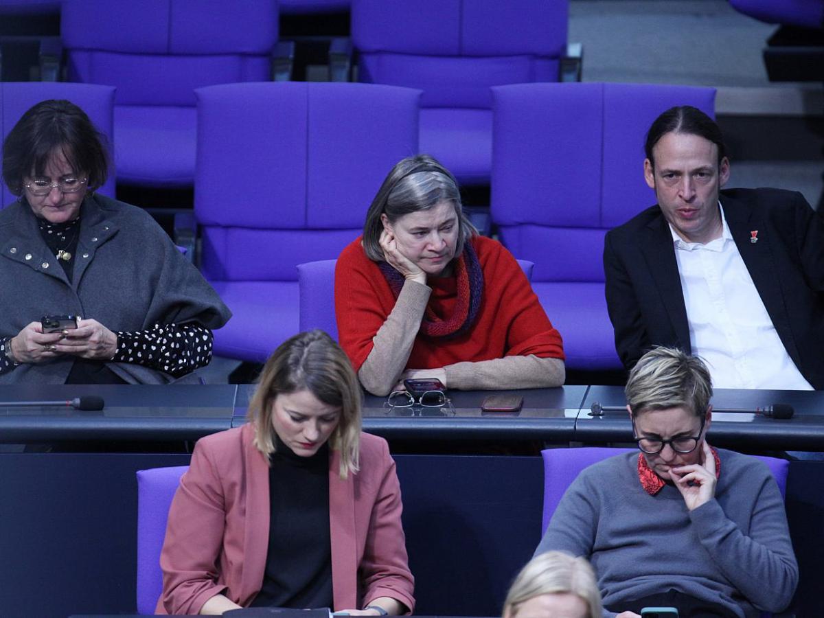 Linken-Vorsitzkandidat Van Aken erwägt Kandidatur für Bundestag - bei Kurznachrichten Plus