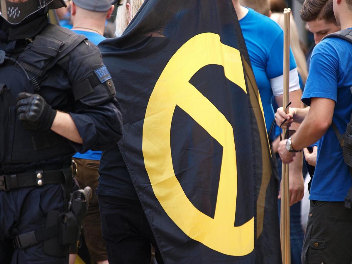 MAD prüft Verbindungen zu rechtsextremer „Identitärer Bewegung“ - bei Kurznachrichten Plus