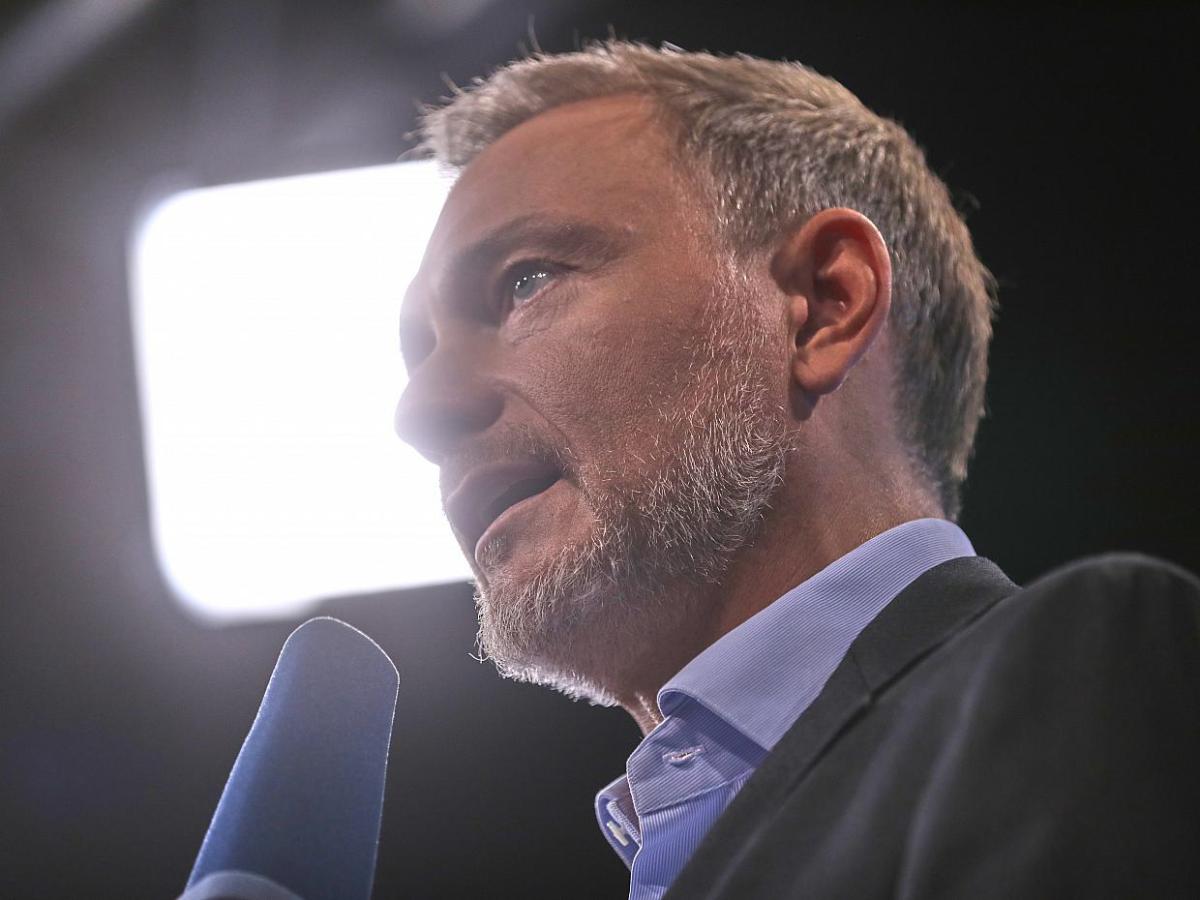 Steuerschätzung: DIW ruft Lindner zu Haushalts-Kompromiss auf - bei Kurznachrichten Plus