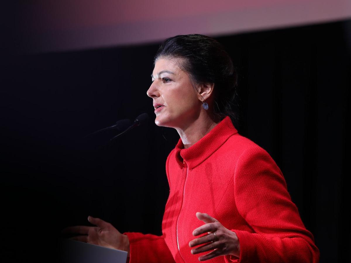 Wagenknecht kritisiert Selbstbestimmungsgesetz - bei Kurznachrichten Plus